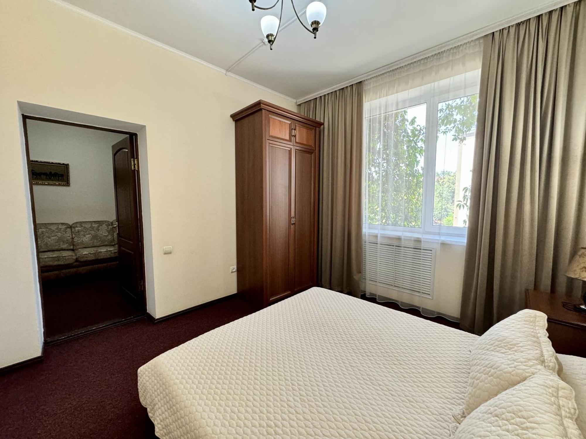 Hotel Zhambyl Taraz Luaran gambar