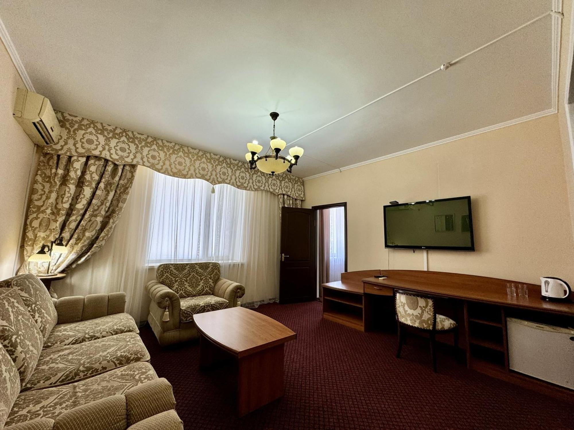 Hotel Zhambyl Taraz Luaran gambar