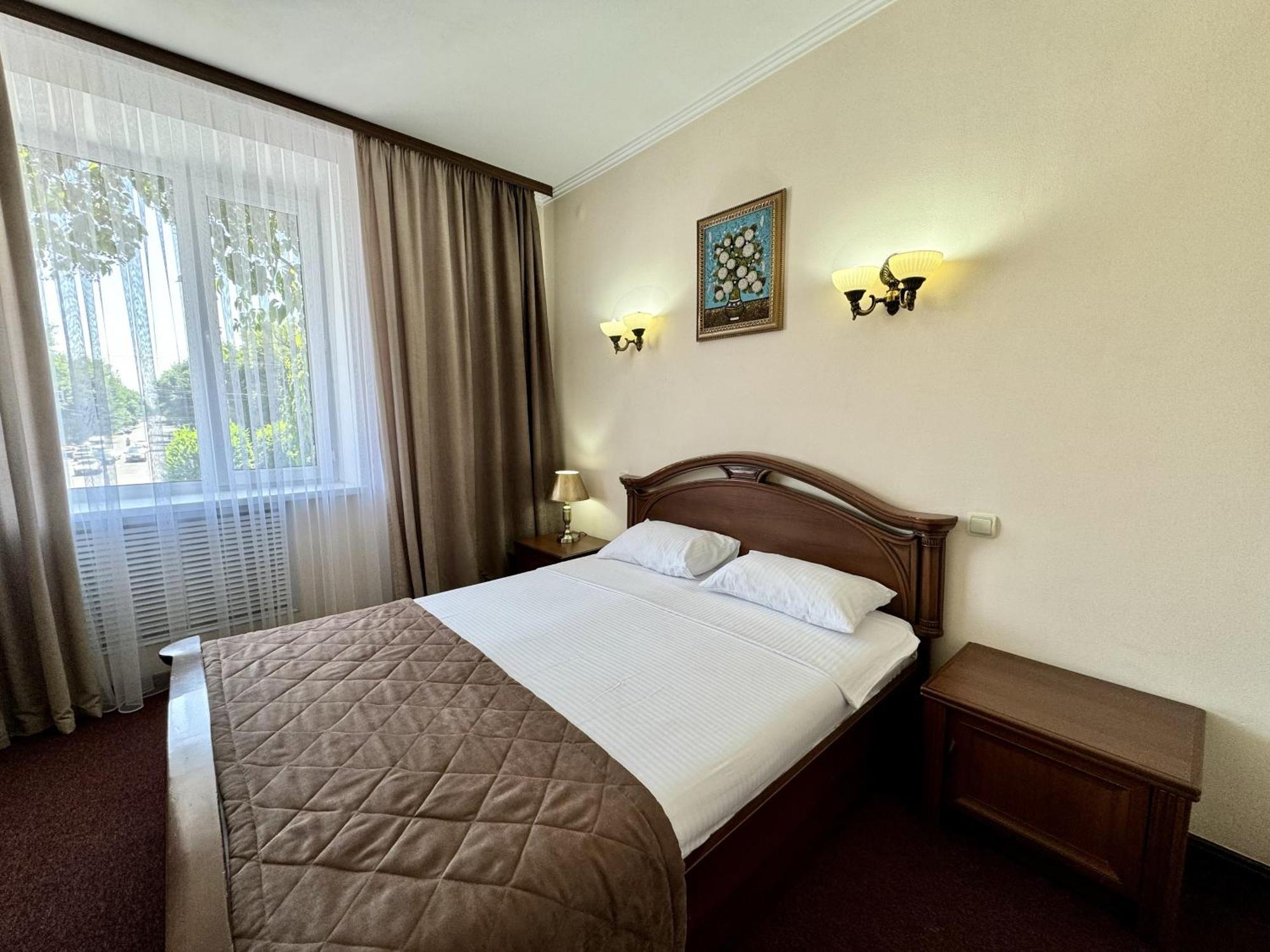 Hotel Zhambyl Taraz Luaran gambar