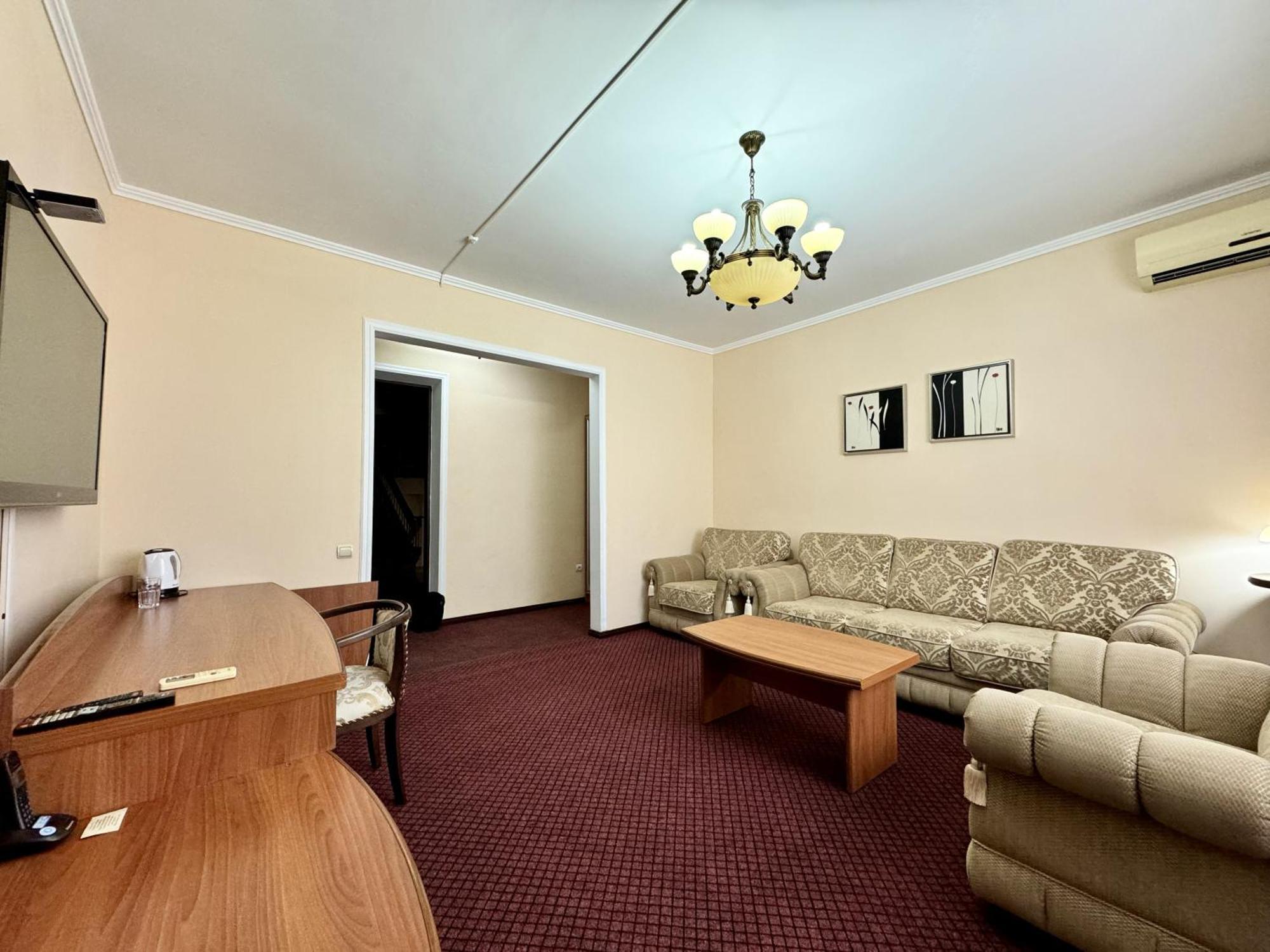 Hotel Zhambyl Taraz Luaran gambar