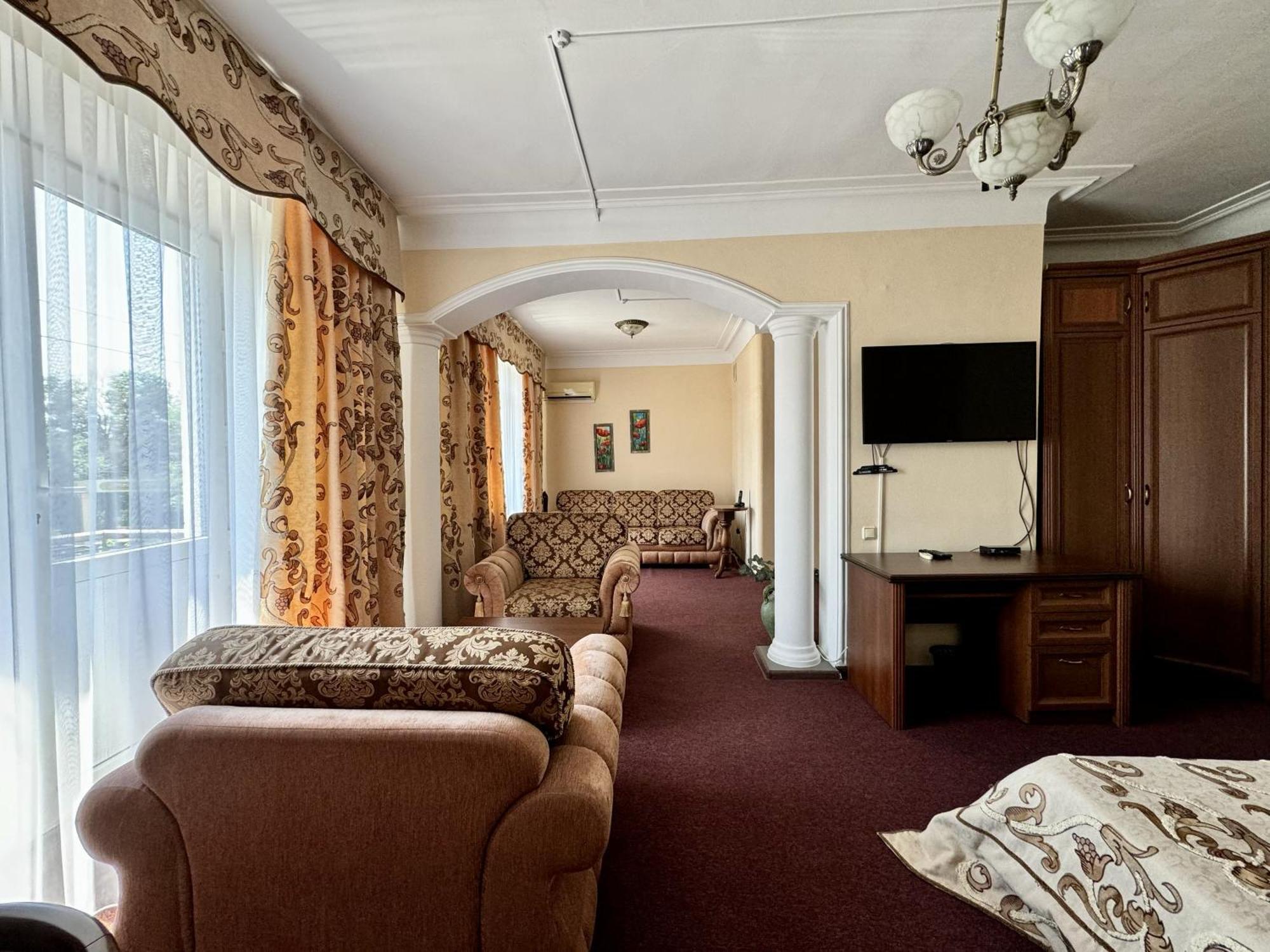 Hotel Zhambyl Taraz Luaran gambar