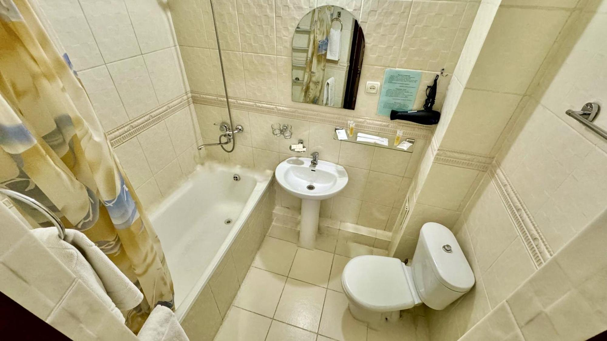 Hotel Zhambyl Taraz Luaran gambar