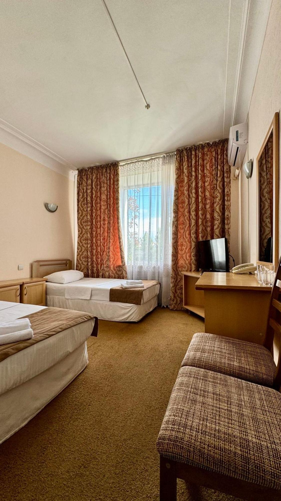 Hotel Zhambyl Taraz Luaran gambar