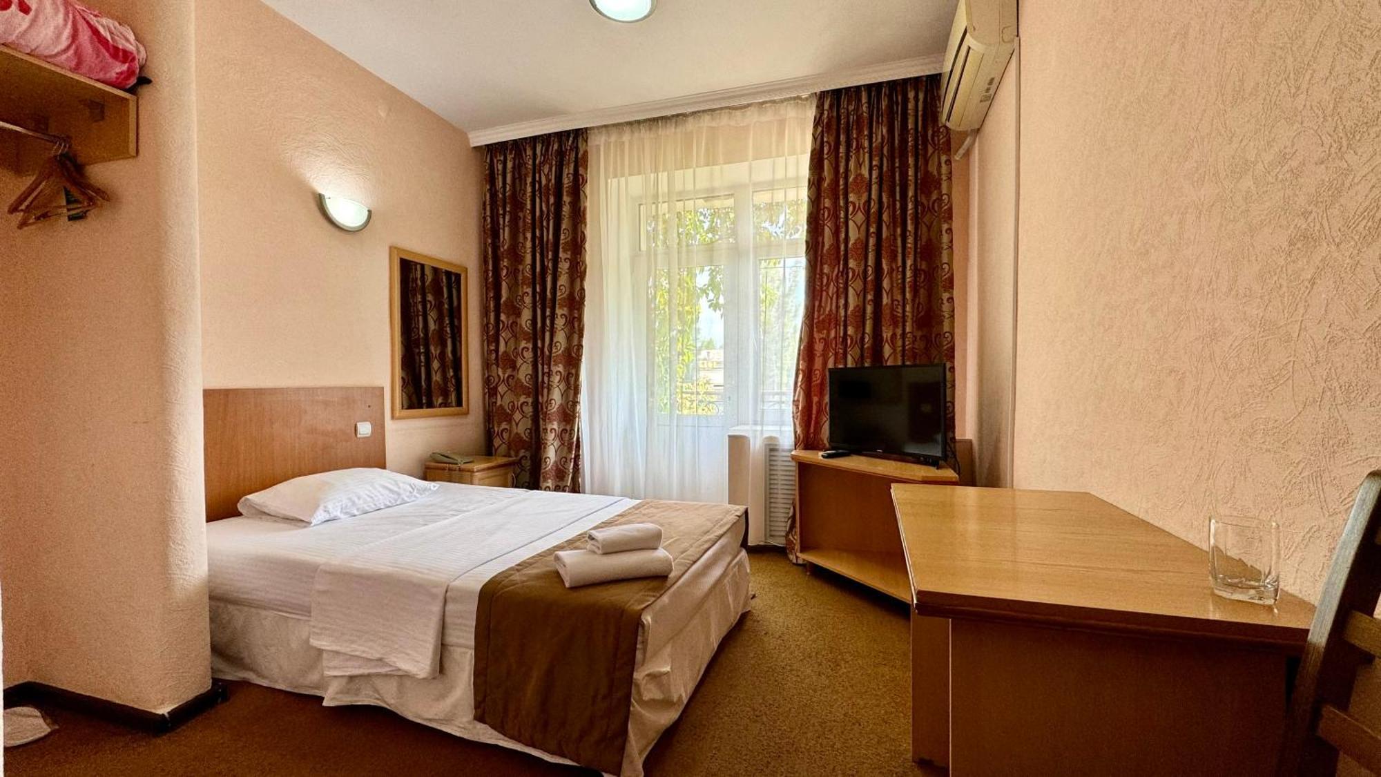 Hotel Zhambyl Taraz Luaran gambar